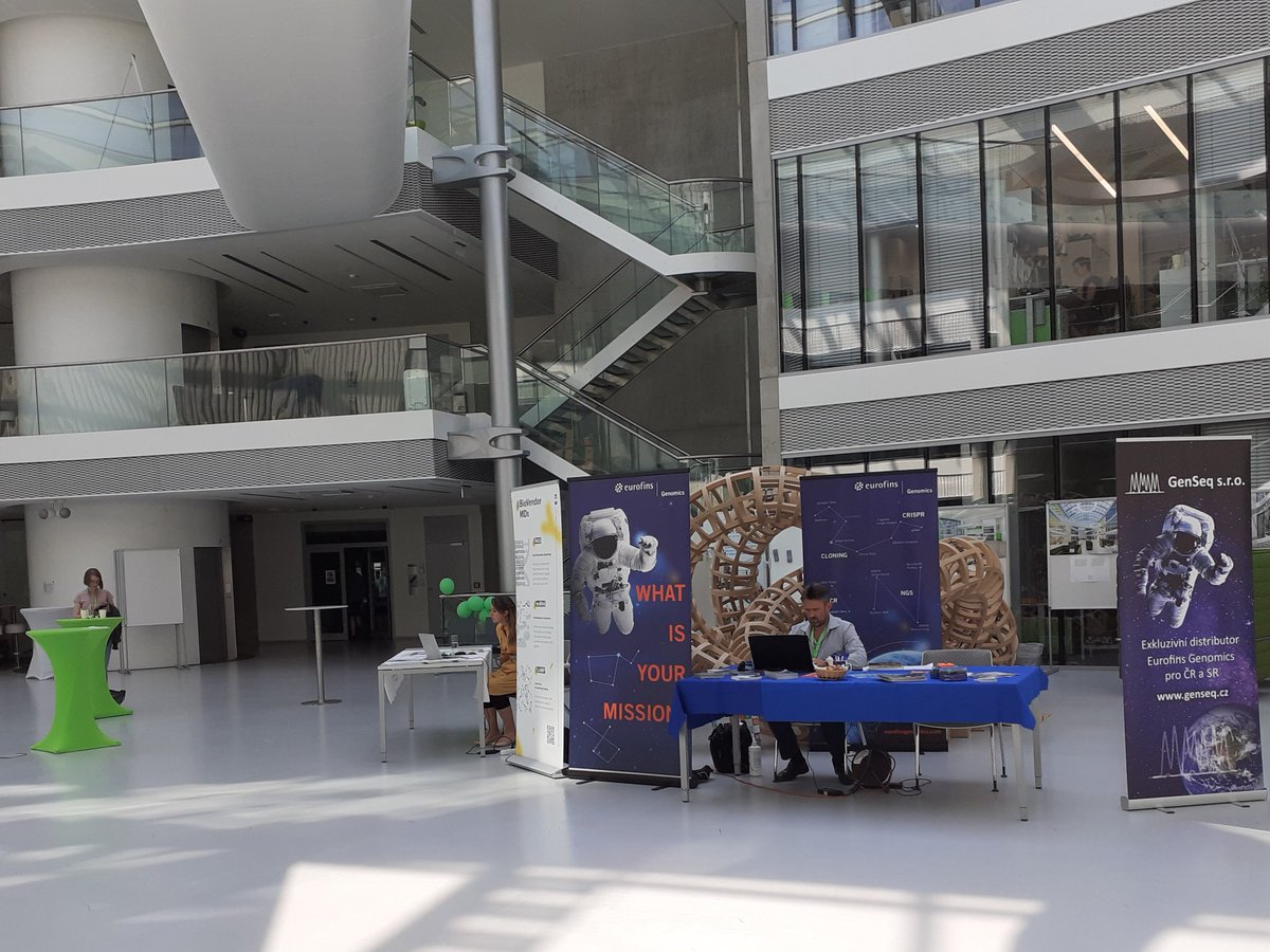 CEITEC_Brno's tweet image. From #RNAProcessing to #ScienceManagement🧬💪

That&apos;s the motto of the &quot;#EdinburghDay&quot;🏴󠁧󠁢󠁳󠁣󠁴󠁿, the 2nd day of the #RNASummerSchool at @CEITEC_Brno @muni_cz. 

🗣️We thank today&apos;s speakers from @mrc_hgu, @imbmainz, and #BioVendor👏

@embl @REA_research
 #Twinning #CEITECScience