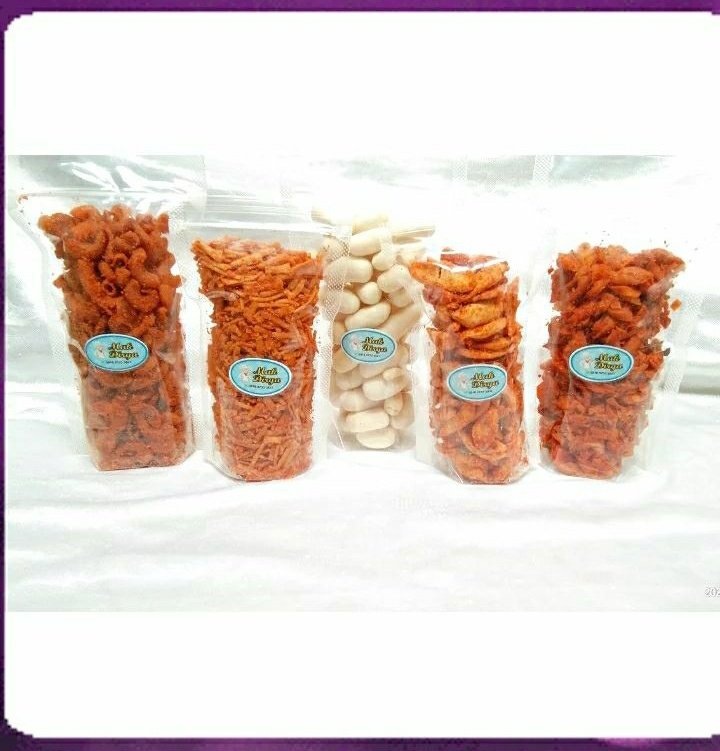 buVe2002's tweet photo. Matur nuwun Auntie 🙏
Tansah dukung Aneka Cemilan @mak.dirga njih 🤗

Variant :
♥ Pangsa Balado
♥ Pangstick Ori
♥ Pilus Ori
♥ Orengsa DJ samBalado
♥ Makrengsa balado
♥ Lumring Dj Sambalado 

Barokallahu 

follow Us 👇
ANEKA CEMILAN
@mak.dirga

IG  @mak.dirga
FB  Mak_Dirga https://t.co/VqNxfe3PZ2