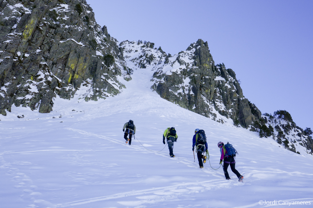 FEEC_cat's tweet photo. La #FEEC posa en marxa el nou "Repte d'Entitats". 

🧗‍♀️🚵‍♀️🎿Si ets una entitat i vols participar d'aquesta nova iniciativa, tens tota la informació al web de la FEEC ➡️https://t.co/akcLtLJBNI

#sentlamuntanya #sommuntanya #somentitats https://t.co/aehDuYKqjE