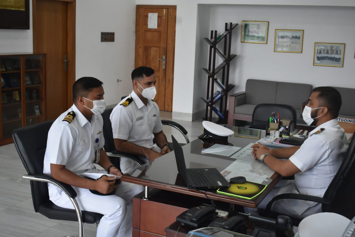 IN_NavalAcademy's tweet photo. #BridgesofFriendship Delegation with four Officer Cadets of @IN_NavalAcademy on a visit Bangladesh Naval Academy under #CadetExchangeProgramme. Building partnerships, sharing experiences&training processes & imbibe best practices @theBDNavy @indiannavymedia @IN_HQSNC @indiannavy https://t.co/HoOLQzPUv6