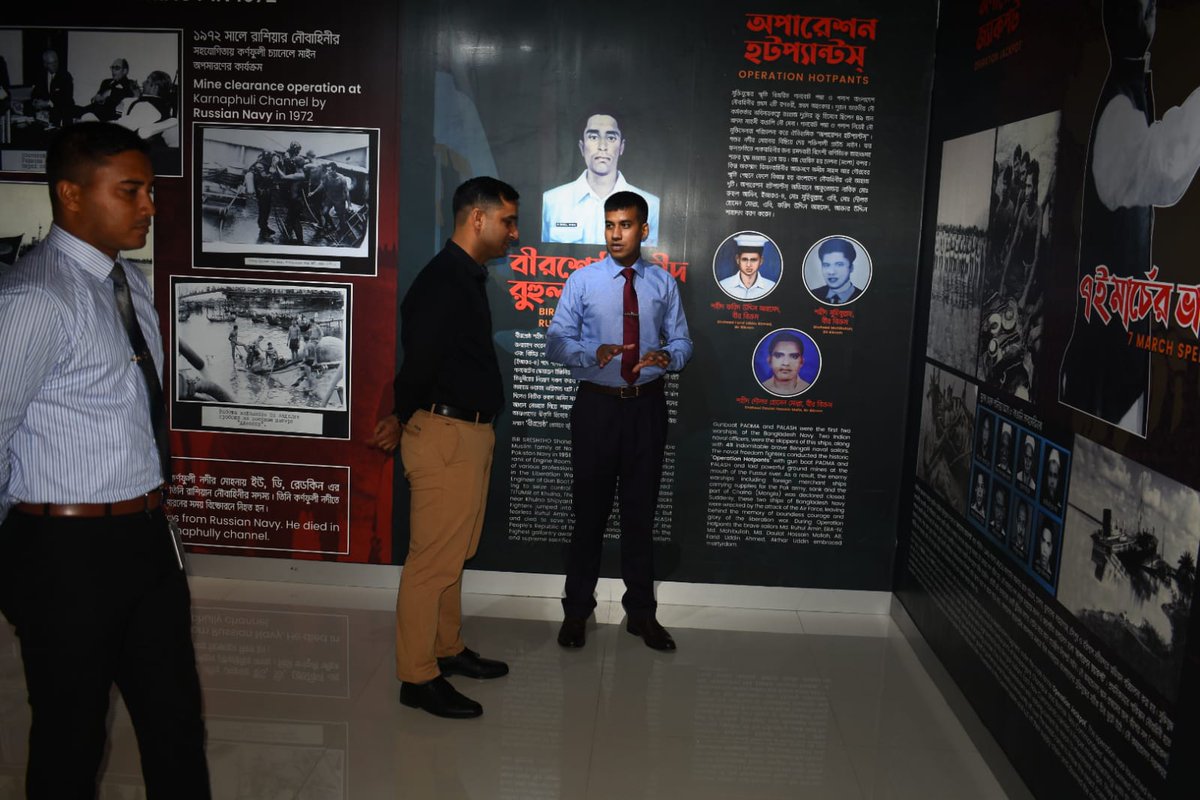 IN_NavalAcademy's tweet photo. #BridgesofFriendship Delegation with four Officer Cadets of @IN_NavalAcademy on a visit Bangladesh Naval Academy under #CadetExchangeProgramme. Building partnerships, sharing experiences&training processes & imbibe best practices @theBDNavy @indiannavymedia @IN_HQSNC @indiannavy https://t.co/HoOLQzPUv6