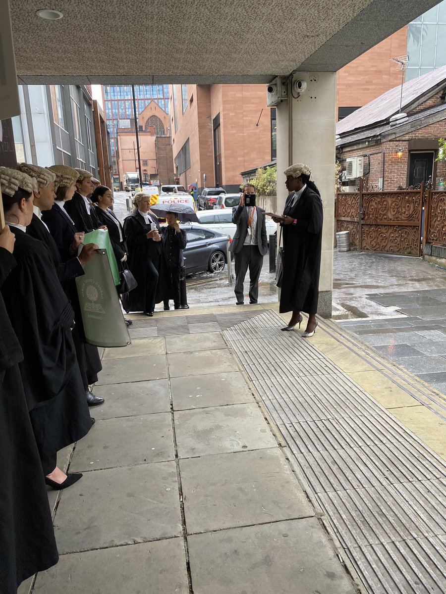 sallypenni1's tweet photo. Outside Manchester cc today. Great speeches from
#baraction @TheCriminalBar @WomenintheLawUK https://t.co/jYTq3mlbSV