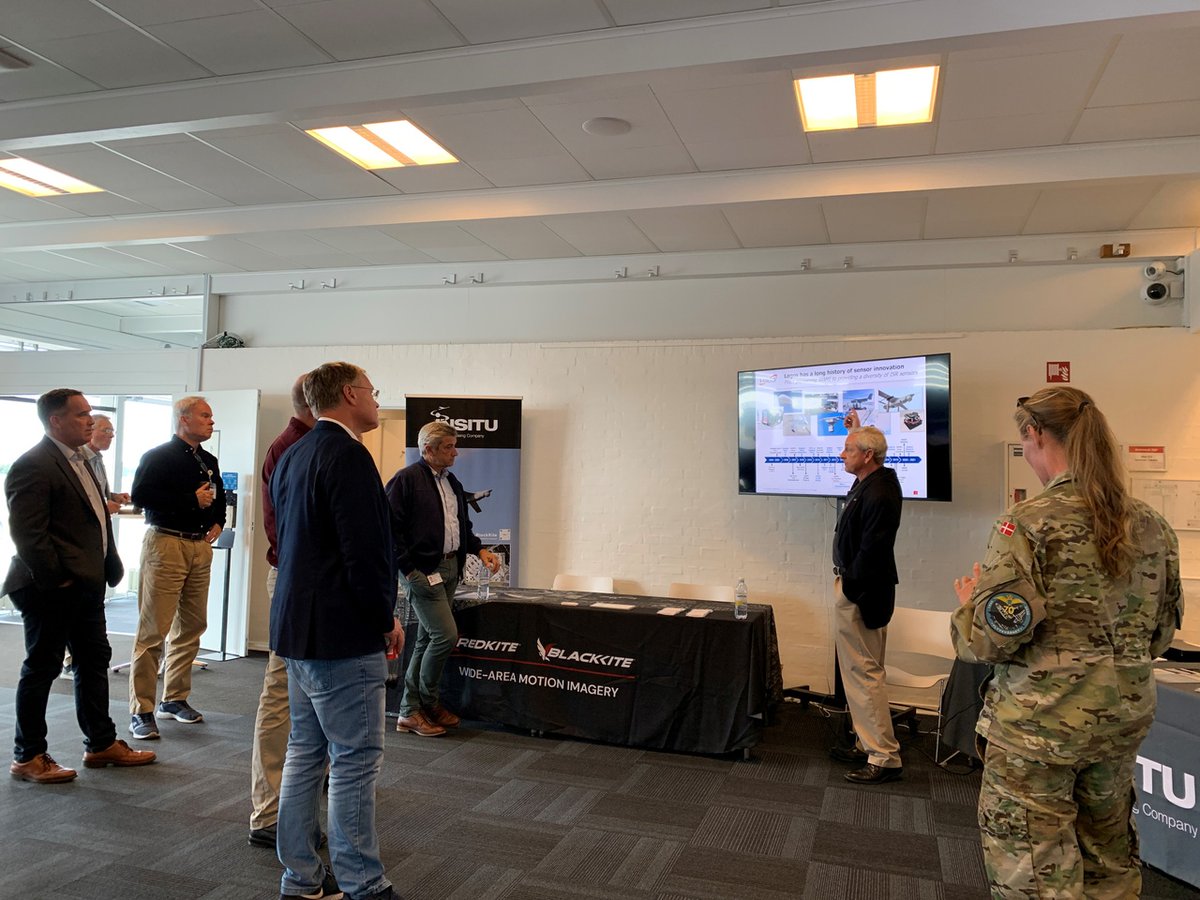 ArcticX_IDG's tweet photo. Vice President of International Programs for @LogosTechLLC, Alan Murdoch, gives a WAMI brief during the BlackKite flight on Monday morning. We’re excited to have this technology on board an @Insitu_Inc Integrator at #ArcticX22!

@Boeing @ccore1975 @AndoyaSpace https://t.co/oMI3NETtgl