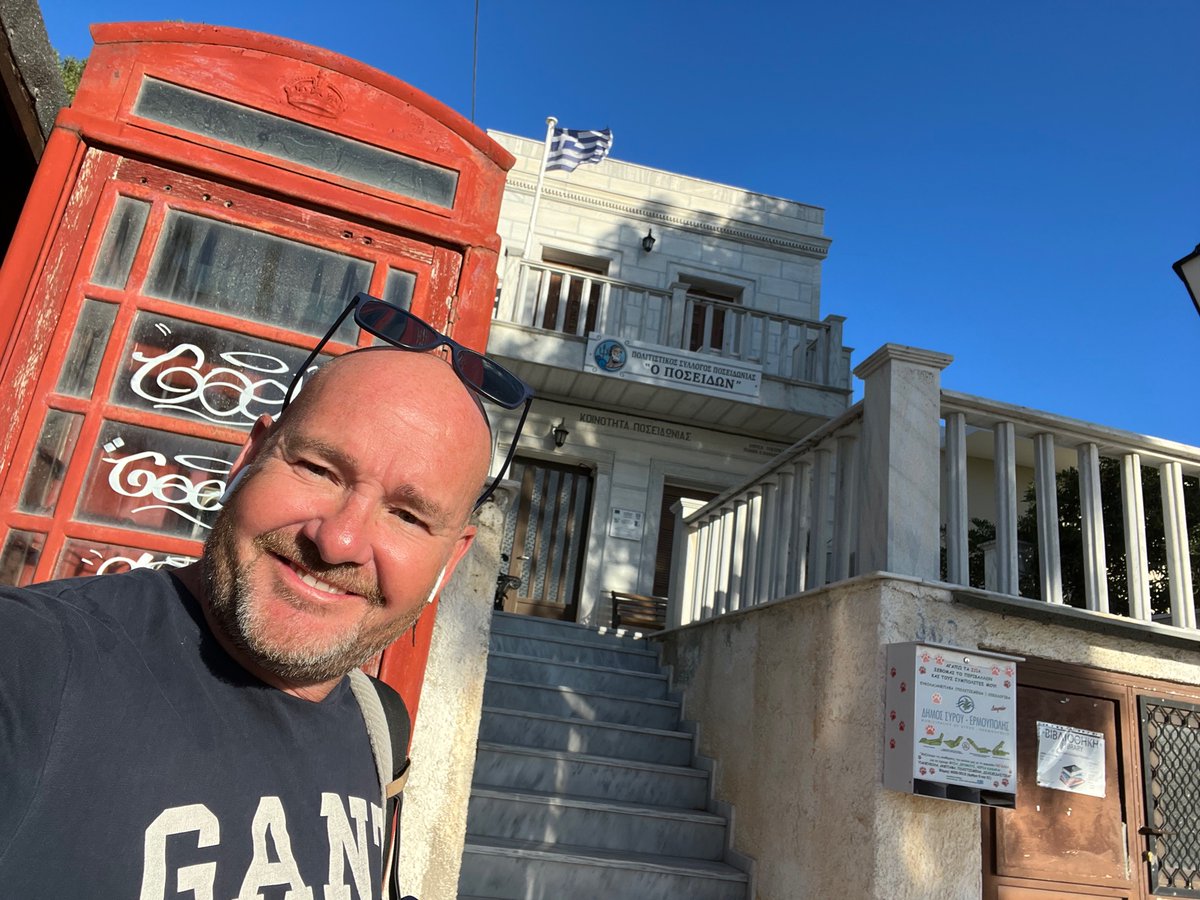 GethinUnlocks's tweet photo. Last day in #Syros… So 7 days of being alone and I’ve learnt that talking to yourself is not a sign of madness, everyday your mind chats to you all day, in my view not voicing it is mad as 99% of it is garbage and when you voice it you see see if 🤣 #alternativeWisdom 💙😉💙 https://t.co/LkXxMW0tcp