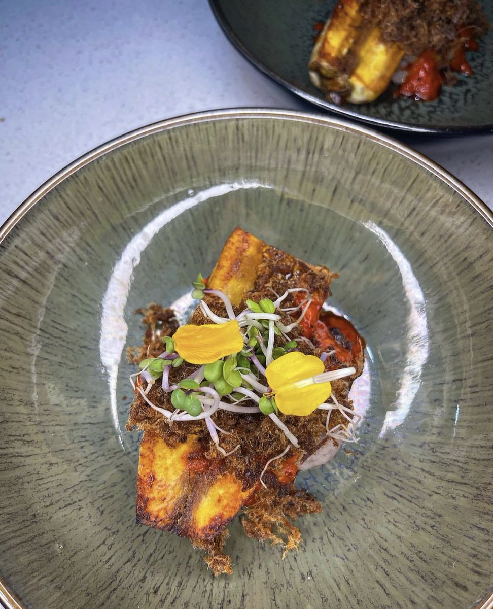 ChefVeeofficial's tweet photo. Taking our simple ingredients and turning them to something quite phenomenal is my brand! 🥰
-
I had so much fun creating this appetiser. I am obsessed with Dambu nama which comes from northern Nigeria.
#chefsoflagos #chefvee #dambunama #privatedining #colecooks https://t.co/WVOymaTPFm