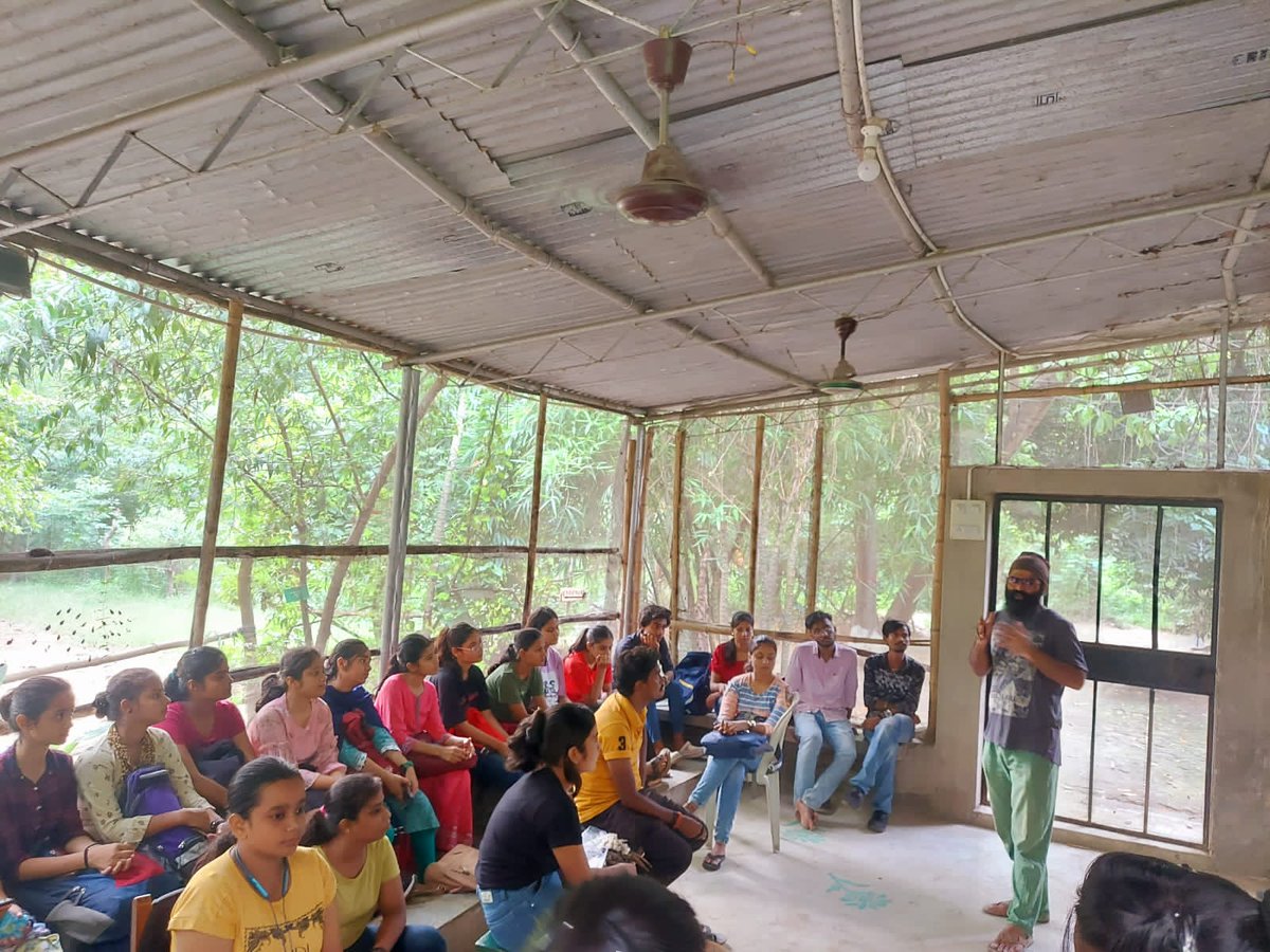 itsourturn2lead's tweet photo. Teacher's Day Celebration at Tarumitra

/Words from our beloved sir/

You all have taught me skills to accommodate with modern human lifestyles, enhanced my sensitivity with existence and non-existence, helped me become what I am today. 

#HabitChange4ClimateChange https://t.co/QFt14hGPO9