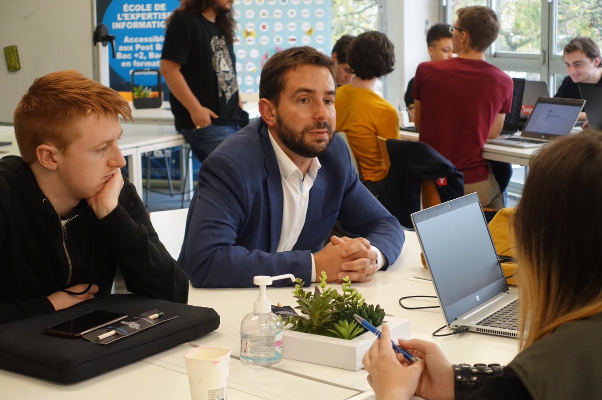 dimitry18's tweet image. 🚀 #EpitechMoonshot : Nouvelle journée dédiée à la santé, un thème porteur sur le bassin rennais. Merci aux entreprises et à nos alumni pour être venus guider les étudiants : @_mapui @esanteBretagne - Biotech Santé Bretagne - Simango - Jay @syopelife et Alban @Alten_france 🙏