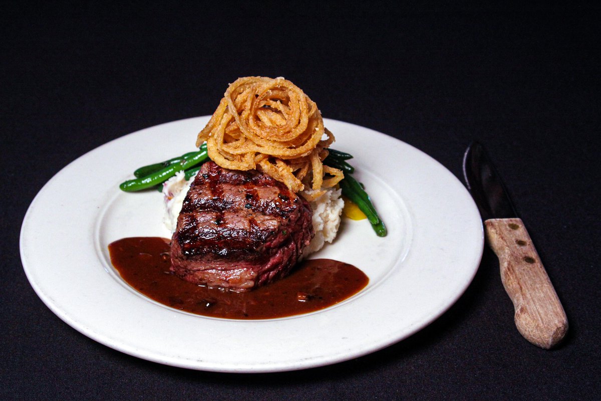 manzanagrill's tweet photo. There's nothing more classic than our delicious Filet Mignon.
.

.

.
#HappyHour  #food #foodie #foodblogger #instafood #foodstagram #buzzfeedfood #foodphotography #yelpfood #foodiesofinstagram #happyhour #steak https://t.co/KiyiTe5vPx