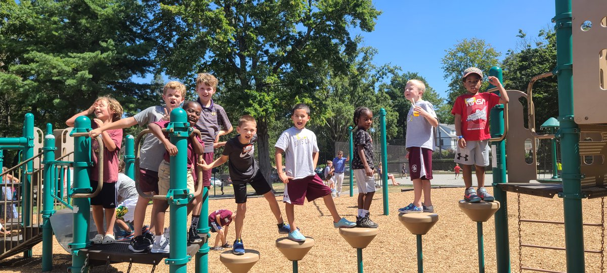 BoysLatinSchool's tweet photo. Last week, our newest lower school Lakers and families enjoyed an ice cream social and some all-important playground time! #WelcomeToBL #LakersForLife #BoysLatin
-- https://t.co/QoJcJJYxwI