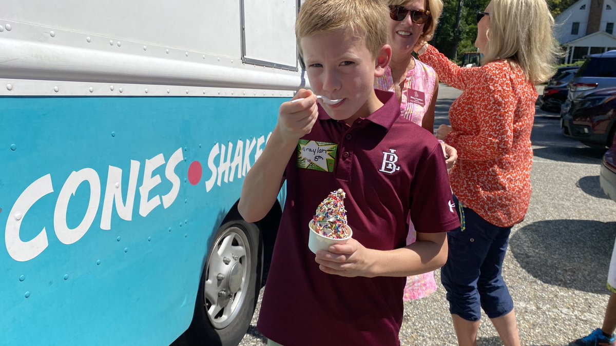 BoysLatinSchool's tweet photo. Last week, our newest lower school Lakers and families enjoyed an ice cream social and some all-important playground time! #WelcomeToBL #LakersForLife #BoysLatin
-- https://t.co/QoJcJJYxwI