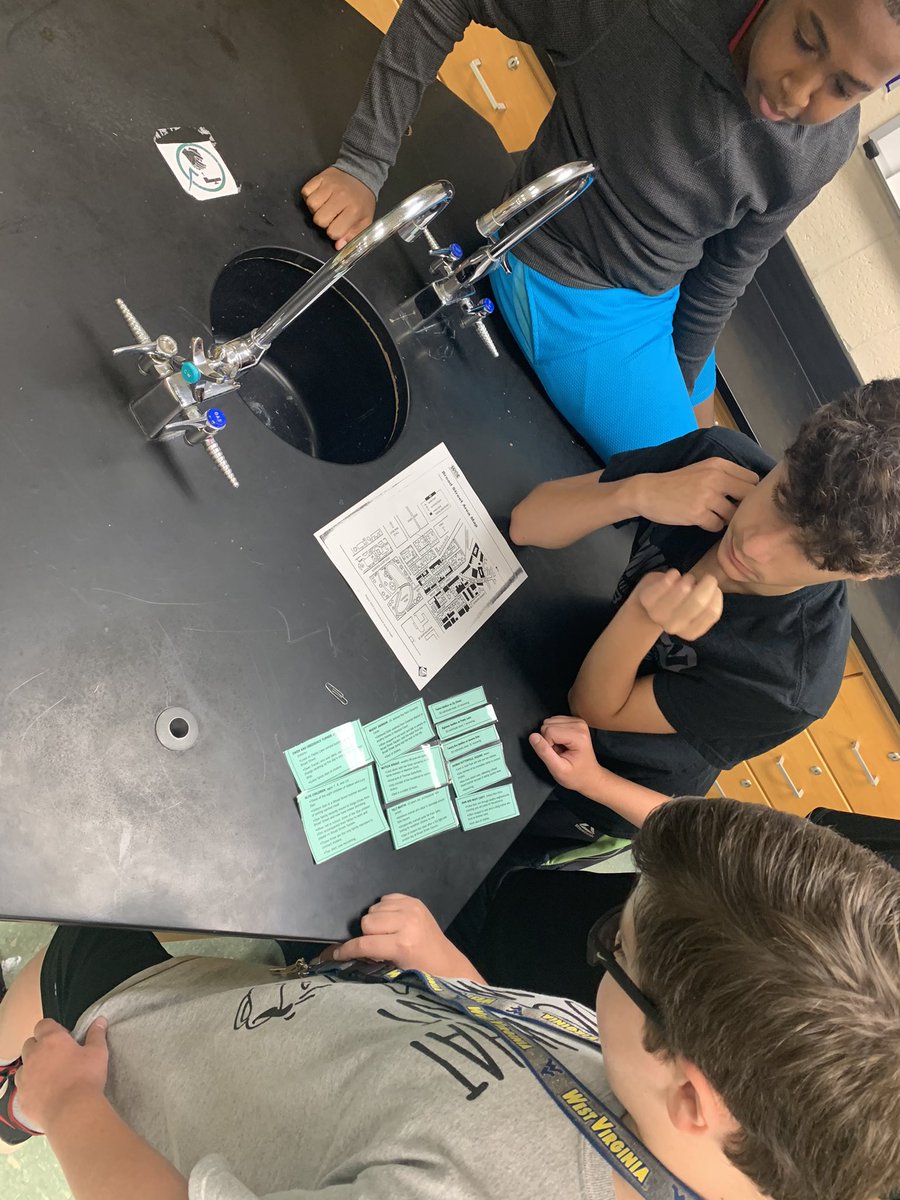 PlumPointMSCCPS's tweet photo. Engaged in scientific inquiry looking for patterns, our 7th graders in Mr. Pellock’s class were on a mission to solve a mystery dating back to the 1800’s! What a great way to kick off the second week of school together! #OurTimeToShine 🐊☀️#CalvertShines https://t.co/GwiSeJhPo5
