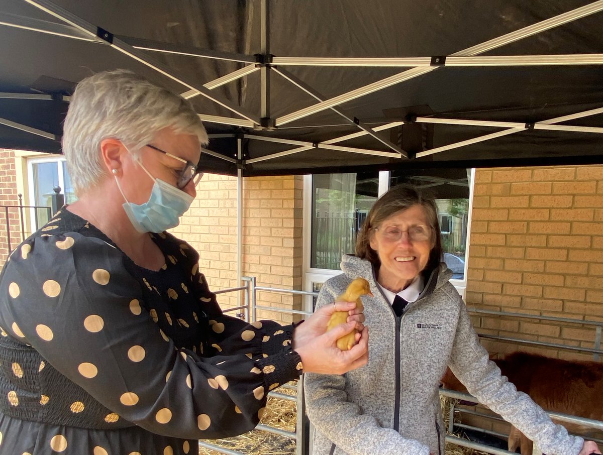 VidaHealthcare1's tweet photo. Today at Vida Court we welcomed The Purple Pig Company and their adorable farm animals. I think it's safe to say our staff members and residents loved it! ππ
#VidaCourt #VidaHealthcare #Farm #Dementia https://t.co/PnZFQidUpb