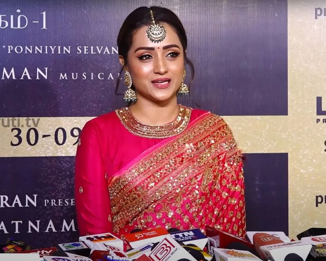 Fb-62_7acAEmEHU?format=jpg&name=medium