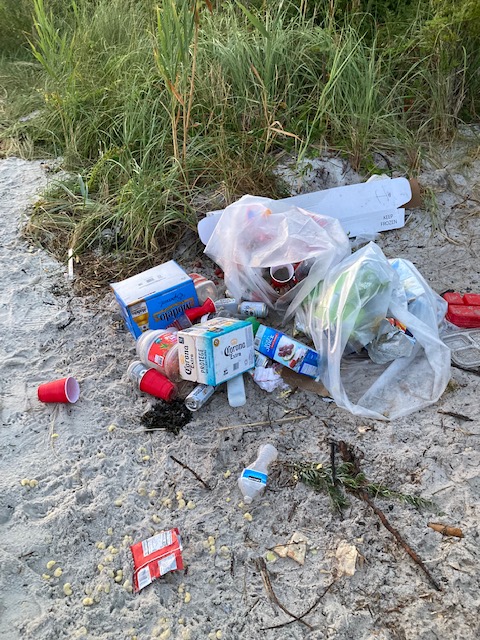 OperationSPLASH's tweet photo. Did your summer fun impact the 
environment this year? 

Make a SPLASH, don't leave your trash! #operationSPLASH https://t.co/2C8K9z9r4o