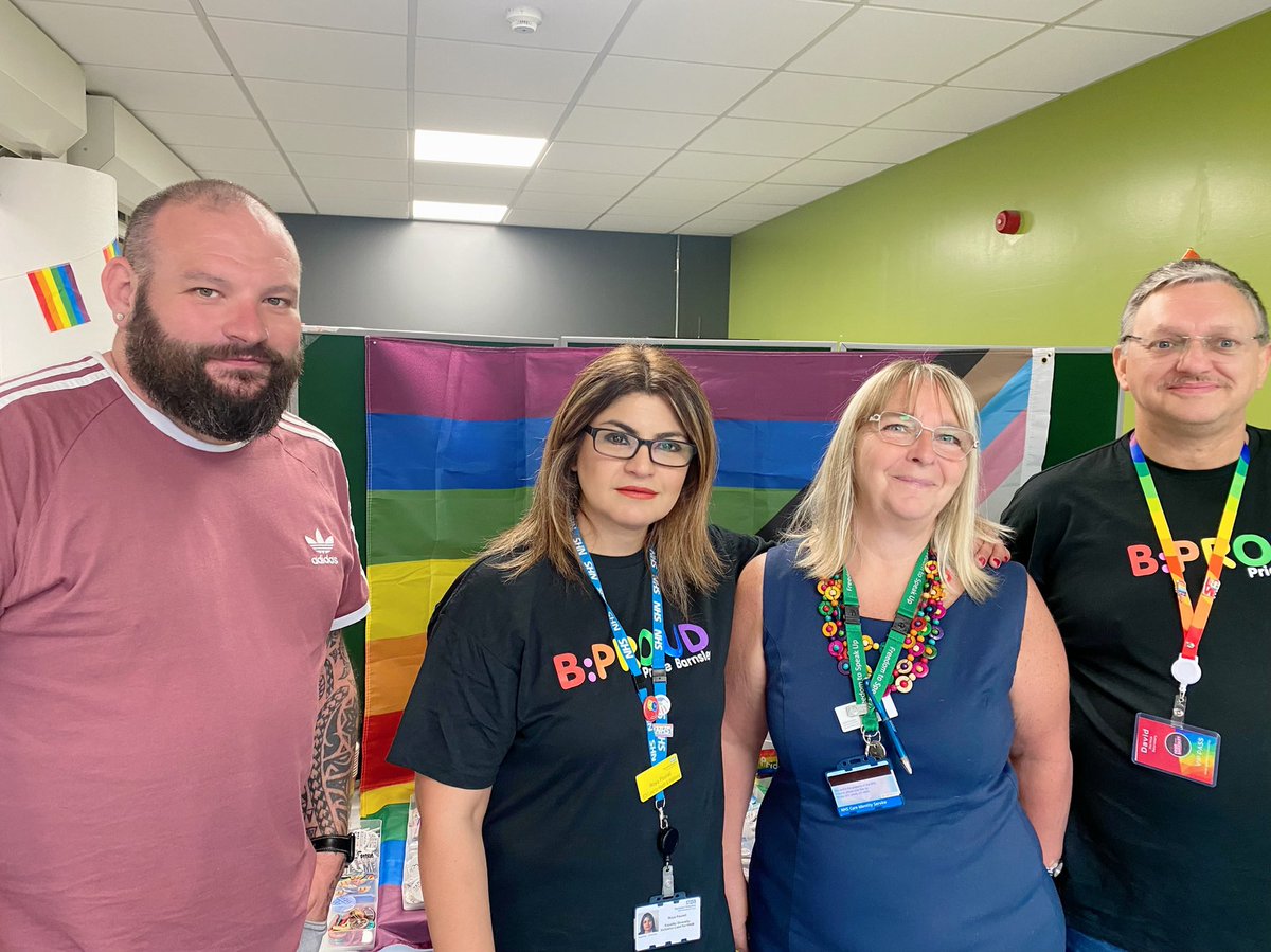 ArtRoya's tweet photo. And thank you to all Barnsley hospital LGBTQ+ staff network particularly ( Chair Iain Woodrow, Lisa Shanon, Jamie Matthews, Jenny Scott) @BarnsleyFTSUG celebrated the Pride @barnshospital with our staff raising awareness and promote equality, diversity &amp; inclusion https://t.co/TQatc7uFrh