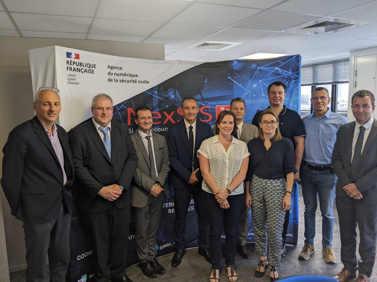 ANSC_Fr's tweet photo. Première visite de @sebaspaletti nouveau chef du BOMSIS @SecCivileFrance avec ses coopérateurs pour découvrir #NexSIS18_112 avant le @cnspf2022. https://t.co/Stgt1gH89o