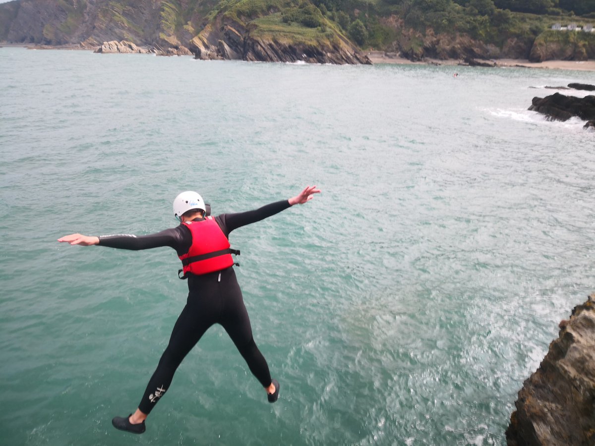 BerkshireScouts's tweet photo. As we begin a new term, we're keeping the summer vibes ☀️going with a look back at some of the highlights from the past few months.

First up: 1st Sunningdale's adventurous trip to @ExmoorNP @SomersetScouts 

#BerkshiresScoutingSummer #SkillsForLife #Scouting https://t.co/tY1JciHDC5