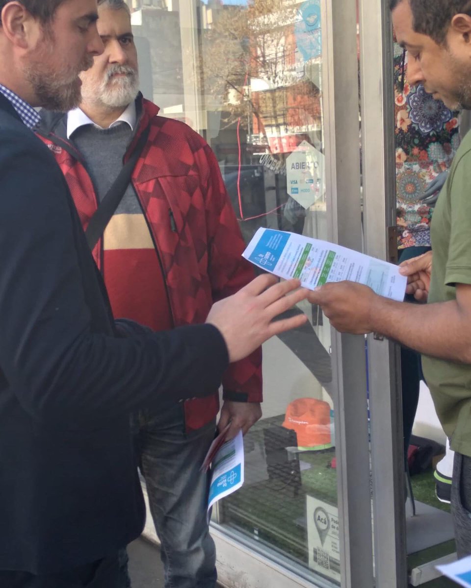 BorregoGerman's tweet photo. Hoy participé junto a los comuneros @gaston_c11 y @PuglieseVico de comuna 11, donde recorrimos comercios de @AvNazcaAvanza informando de los programas de @trabajoar #TeSumo y #FomentarEmpleo que ayuda con asistencia al salario, reducción de cargas y capacitación https://t.co/HKEm8wNcv4
