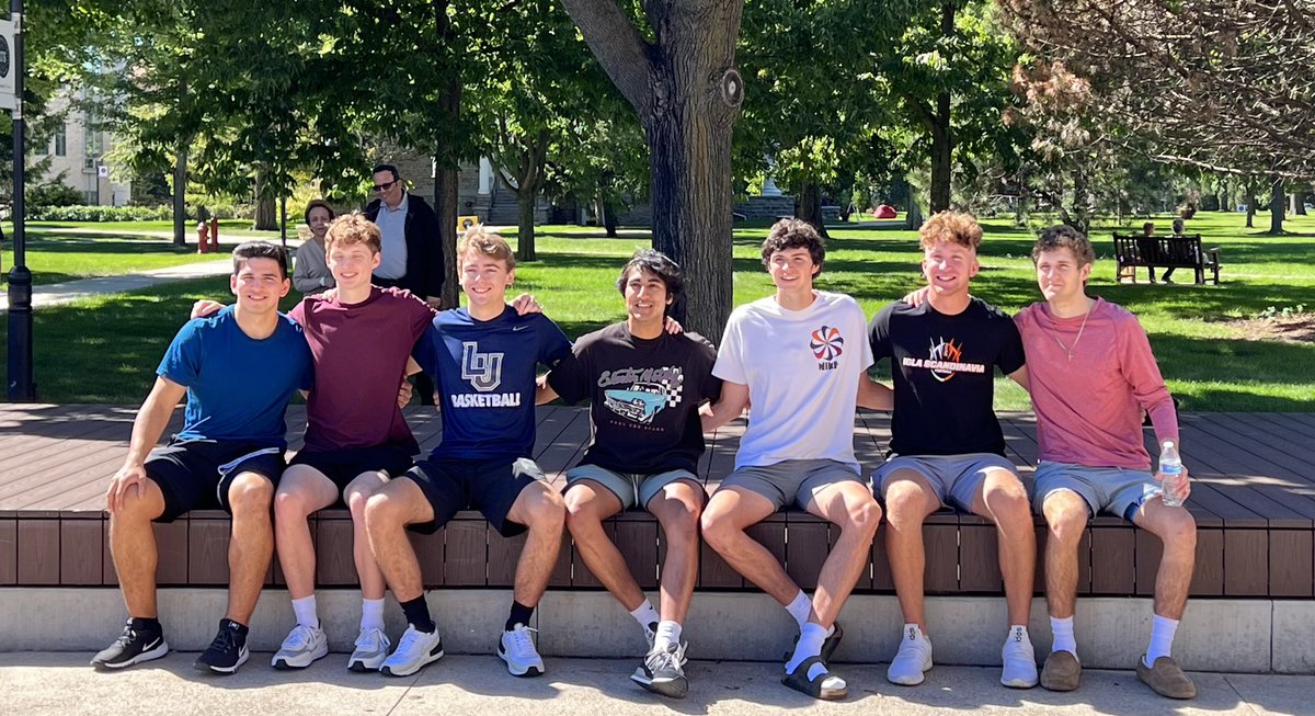 Lawrence Men’s Basketball tweet media