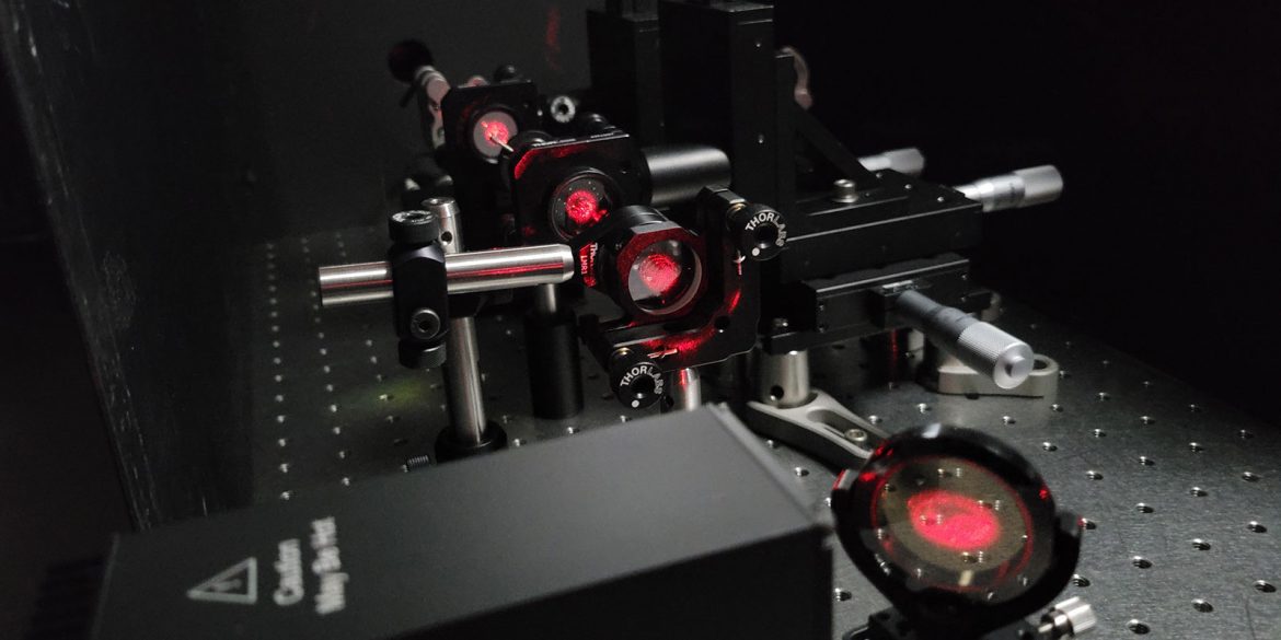 BFHU1925's tweet photo. Research teams from TU Wien and from @HebrewU have found a surprising trick that allows a beam of light to be completely absorbed even in the thinnest of layers. Read on to find out how https://t.co/n5Vyr3hETf
#bfhu #hebrewuniversity #lighttrap #tuwien #huji https://t.co/RrbIqYgTpf