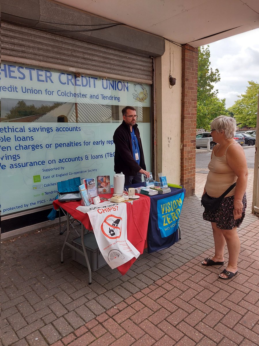 willows24's tweet photo. Today @ECFRS are back in #Greenstead #Colchester knocking on doors to make our community #SafeWellSecure Working with partners @IndependentAge @UnitedInKindSX @Community360org @EPColchester @yourcolchester Pop and see me & Liam from @SaferEssexRoads for free advice at The Centre https://t.co/4CobDuOAYT
