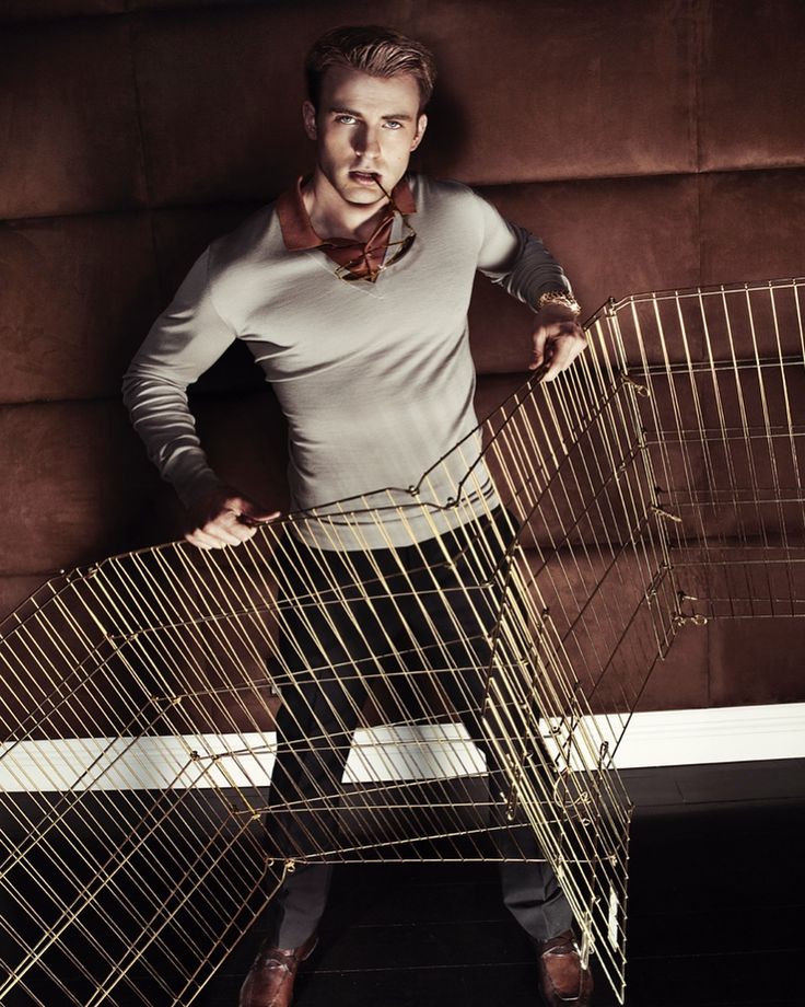 dailyevans_'s tweet photo. chris evans https://t.co/sYcJAeaye2