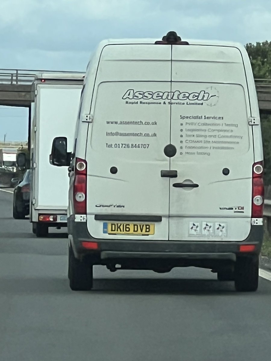 hjsmith66's tweet photo. Such bad and dangerous driving from #assentech you should t be allowed on the M5 motorway ! https://t.co/puxleJQhB0