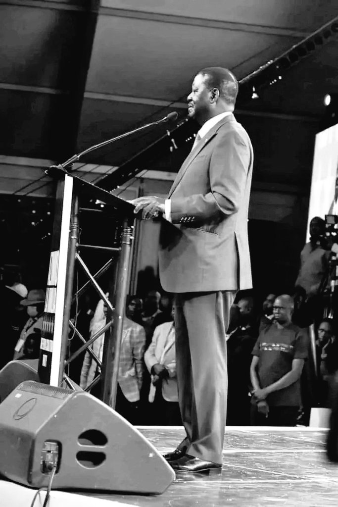 My voting journey started and ended with you I will never vote again. Majority of Kenyans really wanted your leadership but few played,use, mocked and denied you a chance to  demonstrate what you've been fighting for. #RailaOdinga you will forever remembered 😭😭😭