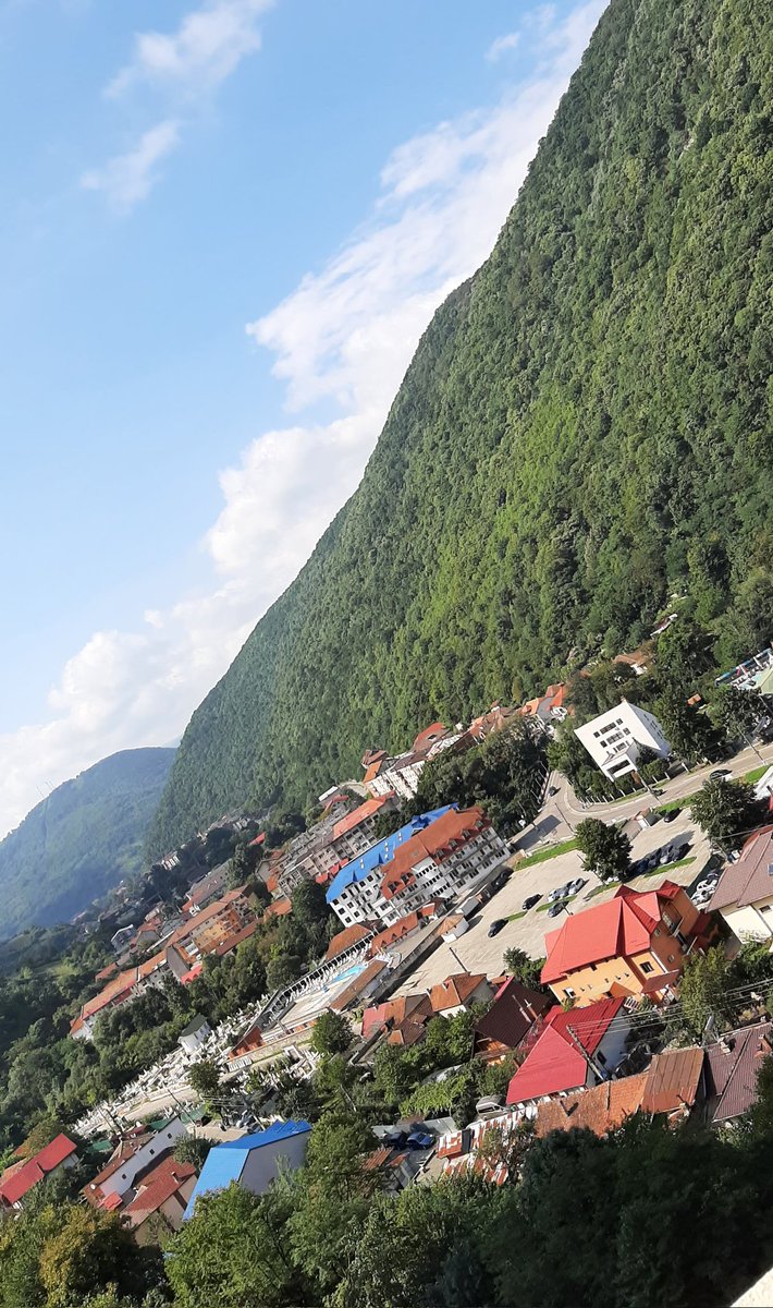 TapardeaA's tweet photo. #traveling  #herculane  #Romania https://t.co/oYiuKvGHev