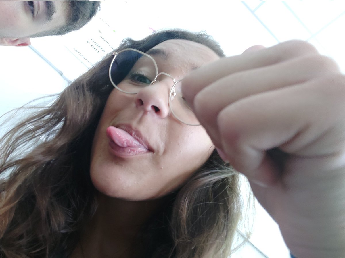 Esta es la Carmen Sánchez de la suerte, si le das rt aprobaras todos tus próximos exámenes