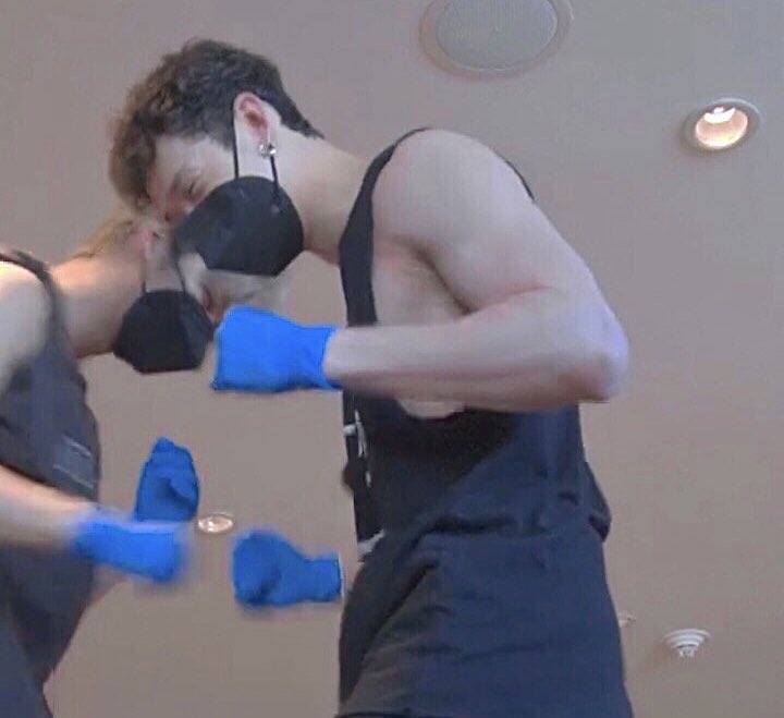 َ (@eb0ybchan) on Twitter photo 