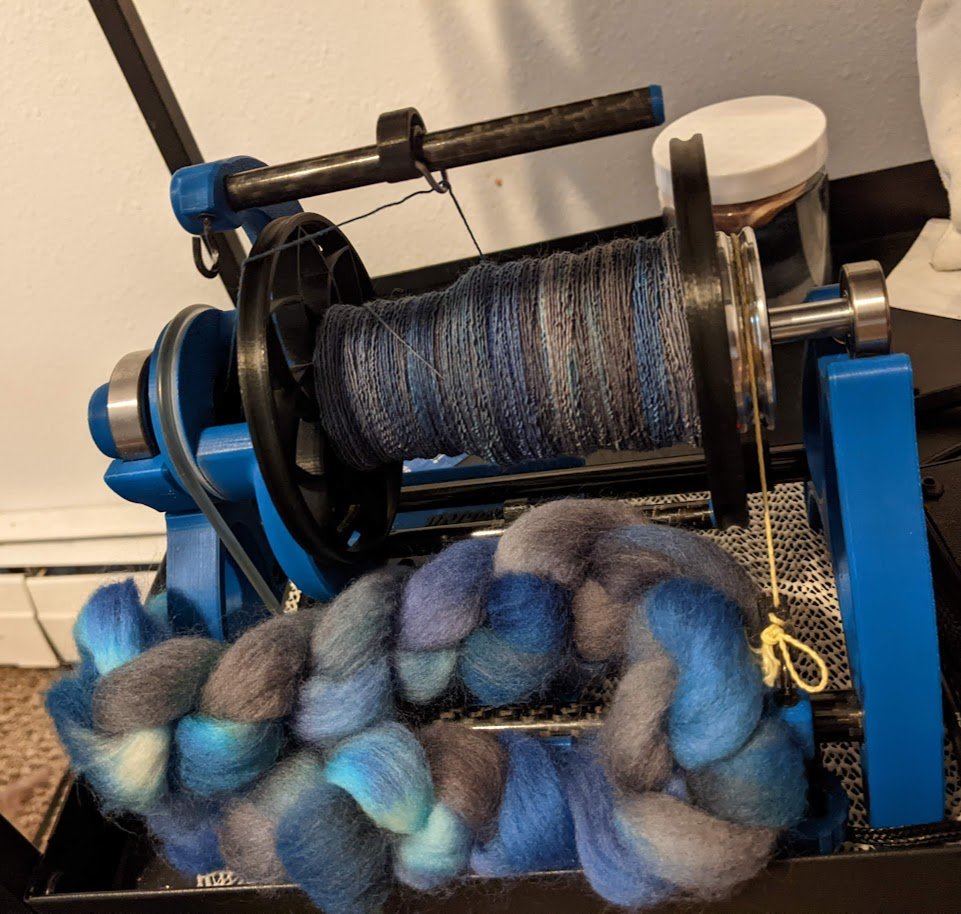 CloseYarn's tweet photo. It's Work-in-Progress Wednesday!  I'm spinning up some polwarth fiber from our own Joyous Colors' fall 2022 collection.
What are you working on this week? https://t.co/9qjc4DiRyV