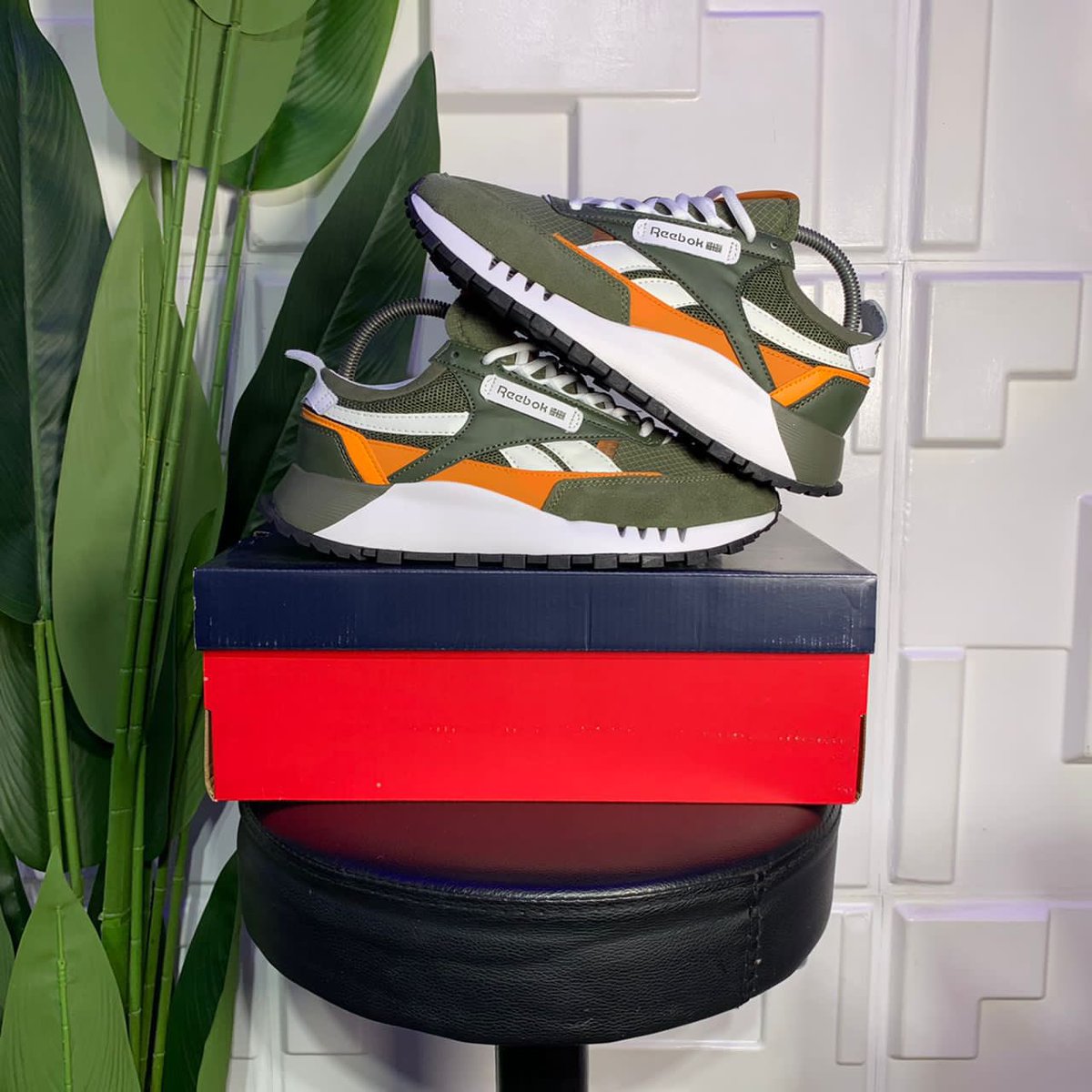 legedisbenz's tweet photo. REEBOK CLASSIC RUBNER LEGACY ���GREEN/MINT’’ Now In sToRe 

Size: 40-45

Price 🏷 26,000Naira https://t.co/yfb0ihcaC4