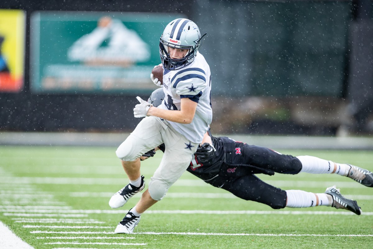 crfoto1's tweet photo. All images of the @FarragutFB freshman game vs. Maryville are available at https://t.co/PfQtBFC7Rb #GaAds #BeAmazing @coachtatefhs20 https://t.co/0Tv8LNXvgz