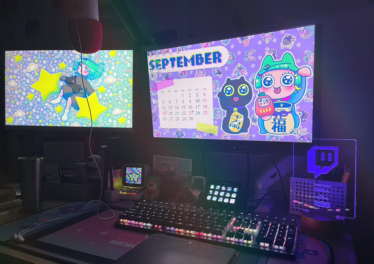 anomongehaha's tweet photo. 夜もいい感じ🧡✨
#Twitch #Divoom #mionix #EIZO #streamdeck #blueyeti #yay https://t.co/1p8bOXAU76