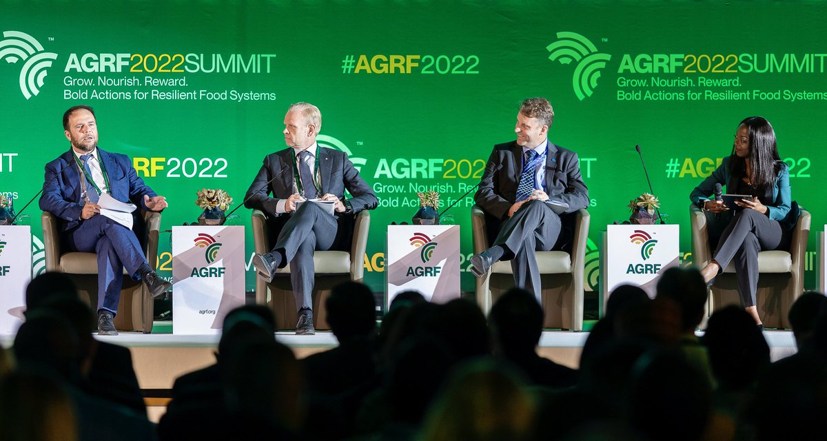 PrimatureRwanda's tweet photo. PM Ngirente: In this journey to transform African agriculture, African countries need to fully commit to driving a comprehensive agricultural transformation as a key foundation of our economic growth. #AGRF2022 https://t.co/wZzHb7o1SF https://t.co/p0owe7QiPp