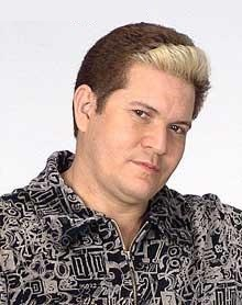 Delsinho's tweet photo. @tmdqa @luisasonza A cara do Chimbinha ouvindo os acordes desse solo! 🤣🤣🤣 https://t.co/poHx80oKUw