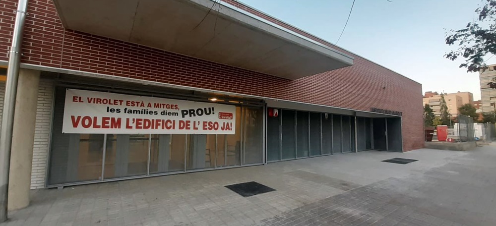 L'alcaldessa de #Sabadell, <a href="/socmartafarres/">Marta Farrés/❤️</a>, ungeix el conseller d'<a href="/educaciocat/">Educació</a> Cambray a complir amb el Virolet, l'Arraona i el Narcisa Freixas. "És la seva responsabilitat i han de complir". 

isabadell.cat/politica/farre…