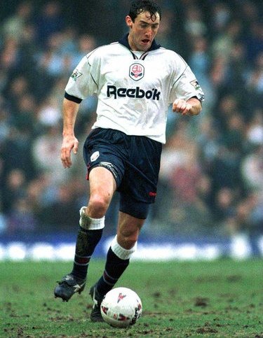 Scott Green 🏴󠁧󠁢󠁥󠁮󠁧󠁿 1990-1997 286 apps 31 goals Defender green signed from Derby County for £50,000 in 1990. His time at the club was a successful one, being part of three promotion campaigns and a League Cup final in 1995.