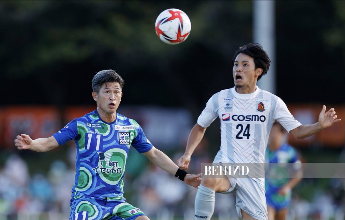 voshans's tweet photo. De 55-jarige Kazuyoshi #Miura voetbalde na ruim 3 maanden weer in het shirt van #Suzuka #PointGetters op het vierde niveau in zijn vaderland #Japan. ‘s Werelds oudste actieve #profvoetballer zegevierde met zijn club over het door Johan #Cruijff geïnspireerde #Veertien #Mie (2-0). https://t.co/kKK2Mf9hKW
