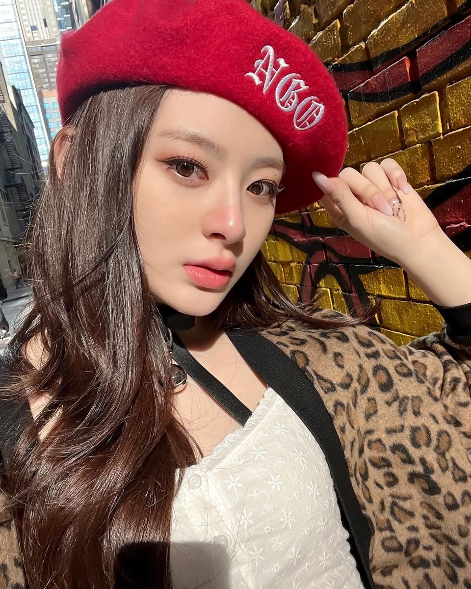 i present to you, seeun from stayc