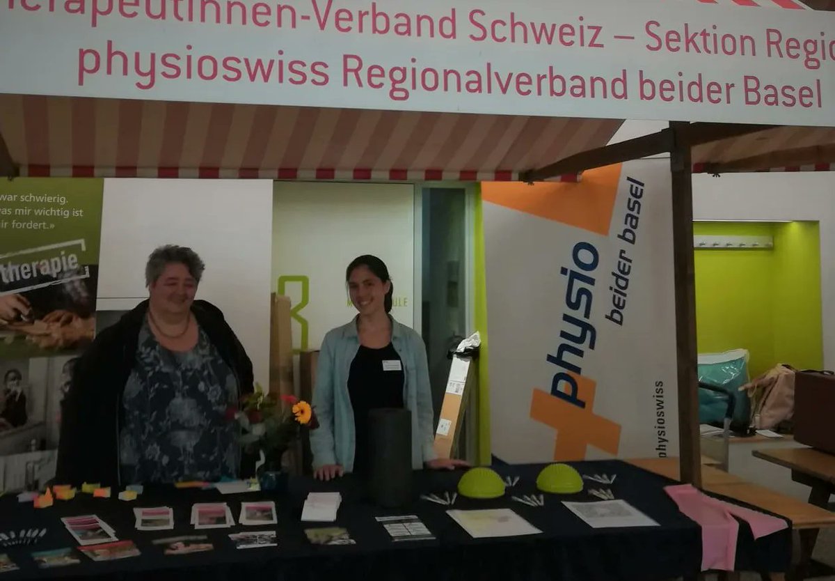 physiobbasel's tweet photo. Danke für den spannenden Austausch am Anlass ‘Plattform Alter’. Physiotherapeuten tragen einen grossen Teil bei, dass ältere Menschen sicher und selbständig bleiben. Fragen zum Thema?
https://t.co/mclZcY8H34
#physioswiss #rvbb #bottmingen #leimental #physio #physiobeiderbasel https://t.co/QO4aFJbShO