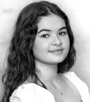 ChildVoices's tweet photo. Huge congrats to Harper for booking her first job through the Child Voices site. She's not been with us long at all, but is already making waves - well done 😃 
You can hear her here:
https://t.co/im3WkgHxHF 

#voiceover #realkidvoices #CVO #childvoiceover https://t.co/ex9eHZSz4m