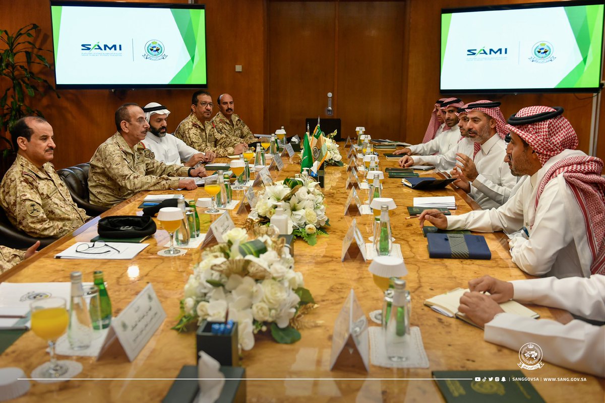 sanggovsa's tweet photo. سمو الفريق الركن #نايف_بن_ماجد رئيس الجهاز العسكري، يستقبل الرئيس التنفيذي للشركة السعودية للصناعات العسكرية المهندس وليد أبوخالد والوفد المرافق له، جرى خلال اللقاء بحث أوجه التعاون بين الجانبين والاطلاع على أبرز نشاطات الشركة. 
#وزارة_الحرس_الوطني https://t.co/JohyDJ4qaP