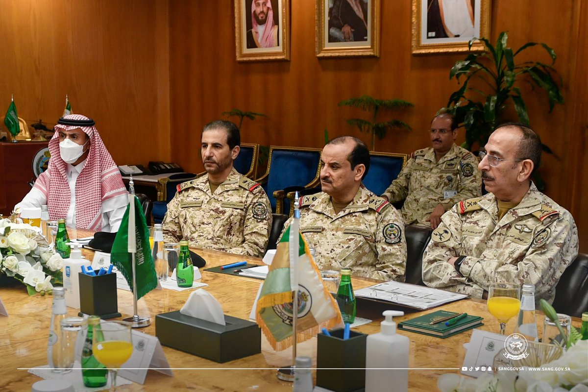 sanggovsa's tweet photo. سمو الفريق الركن #نايف_بن_ماجد رئيس الجهاز العسكري، يستقبل الرئيس التنفيذي للشركة السعودية للصناعات العسكرية المهندس وليد أبوخالد والوفد المرافق له، جرى خلال اللقاء بحث أوجه التعاون بين الجانبين والاطلاع على أبرز نشاطات الشركة. 
#وزارة_الحرس_الوطني https://t.co/JohyDJ4qaP