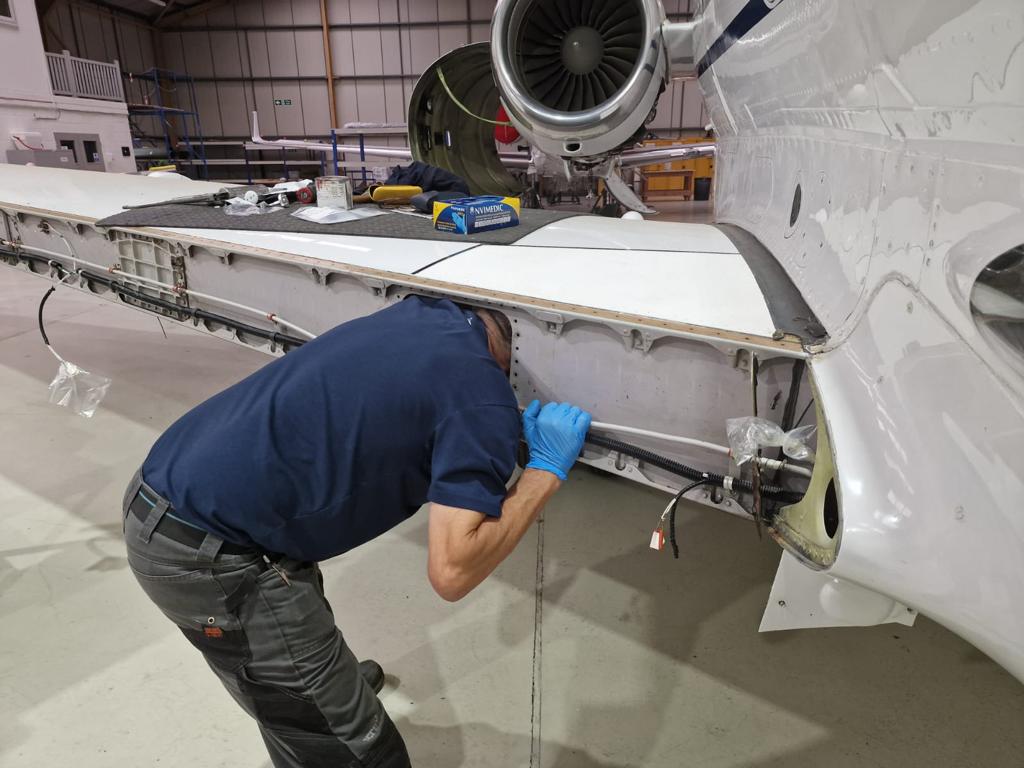 Interflight_IFT's tweet photo. Hi-Lok Installation in a difficult location!
https://t.co/uiYrGatSh1
#Hawker #aircraftmaintenance #aircraftsupport #interflight #privateaviation #businessjet #London #Bigginhill #luxurytravel #aviation #basemaintenance https://t.co/QxruIVL9bs