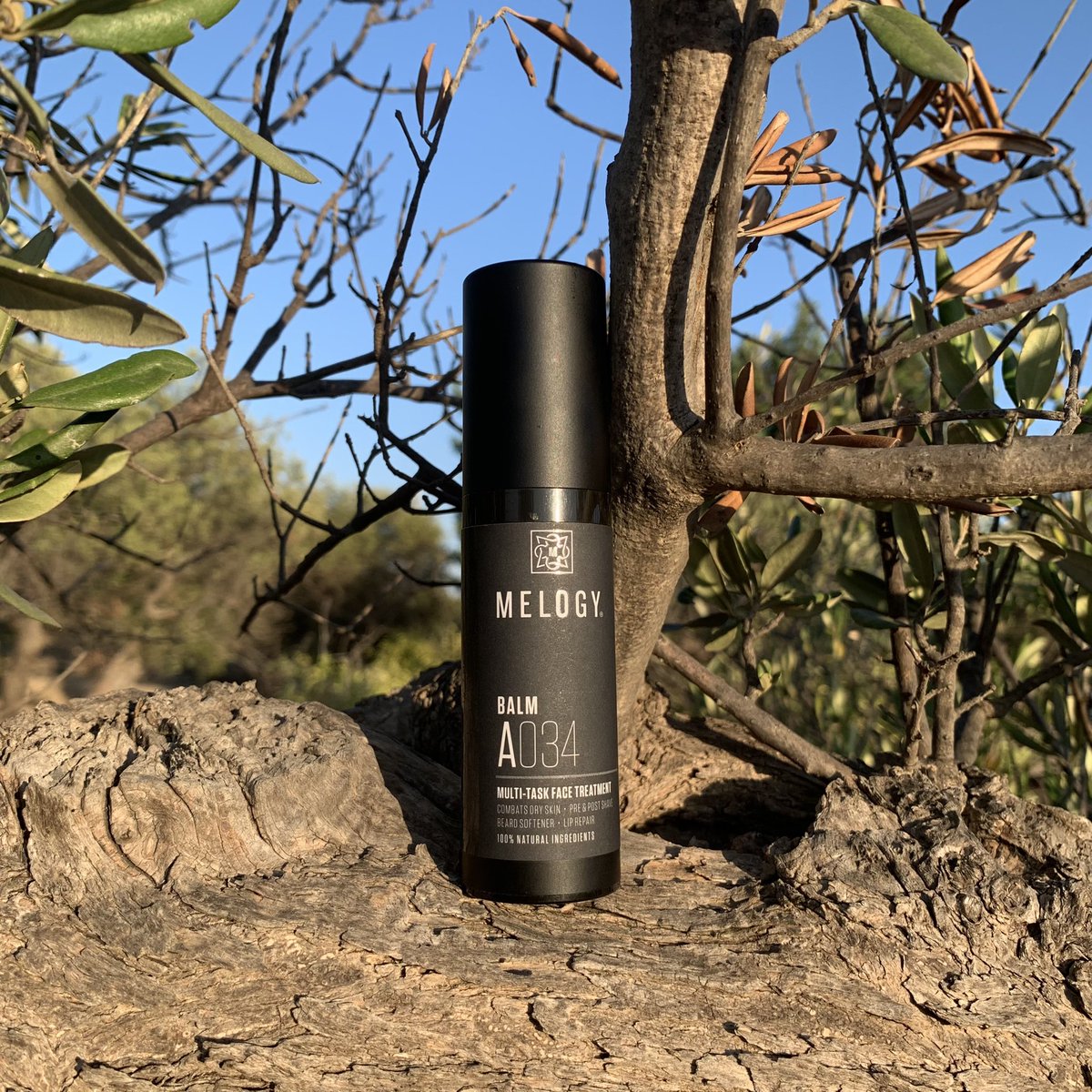 Premium Airless Pump system to ensure freshness of ingredients and contamination. 
Each ingredient  has been selected for its specific therapeutic skin care properties to repair damaged skin tissue and regenerate skin cells. More info MELOGY.com