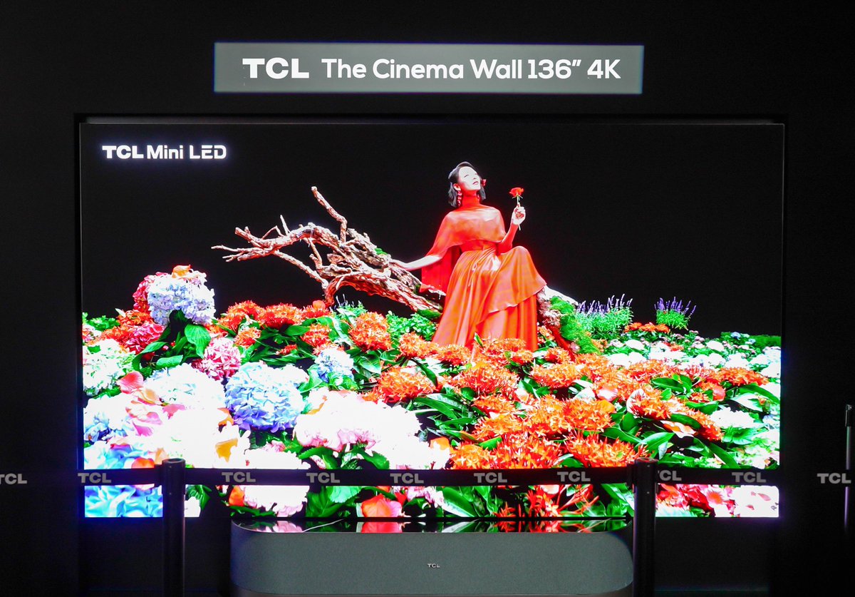 TheTechChap's tweet photo. I had a great time at #IFA checking out TCL's new 136" Cinema Wall, their new 4K/8K MiniLED TVs - and just about every smart home gadget you could ask for! 

What's the BIGGEST TV you’d have at home? 😛 https://t.co/F71q6QrRKz 

AD #TCL #ShowIsOn #TCLInspireGreatness @TCL_Global https://t.co/TMapMh1A7c
