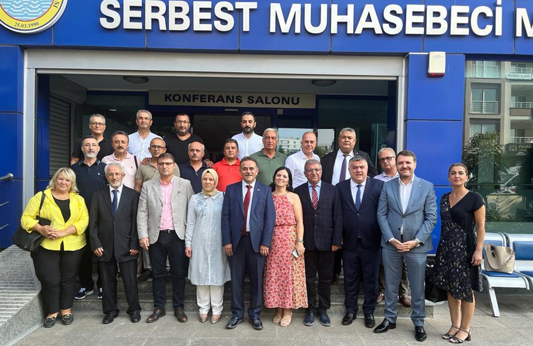 TÜRMOB seçim çalışmaları kapsamında ziyarette bulunduğumuz Mersin Serbest Muhasebeci Mali Müşavirler Odası Başkanı Sayın Emin Levent Türkili ile değerli yönetim kurulu üyeleri ve delegelerimize nazik ev sahiplikleri için teşekkür ediyoruz.
#TÜRMOB #SMMM #YMM #mersin