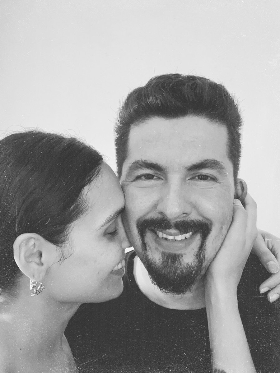 _MagdielLara's tweet photo. Hoy celebro la vida del hombre
que es mi compañero de vida @elcoco_youh 
un hombre que no es perfecto,
pero cada día hace todo por
lograr qué estemos perfectas,
gracias por existir, gracias por
compartir tu vida conmigo,
gracias por siempre tratar de
ser y darnos lo mejor … https://t.co/8ic43fhL7u